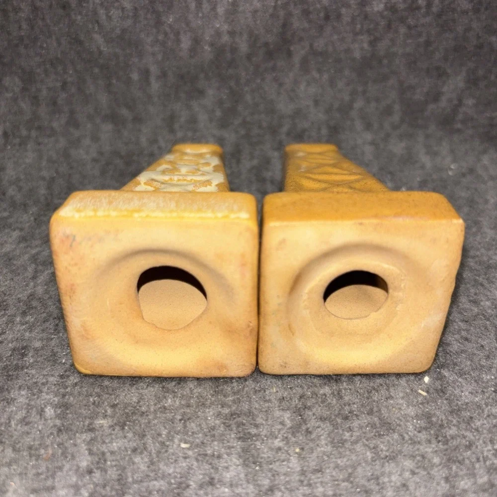 Vintage Frankoma Pottery Salt And‎ Pepper Shakers Oil Rigs Brown Tan No Corks